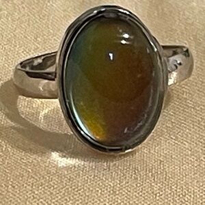 Moodtherapy Silver Ring with Mood Enhancing Stone (Mood Ring)